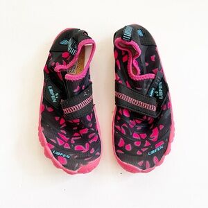 Ubfen Kids Water Shoes - Black and Pink 38 big kids 7